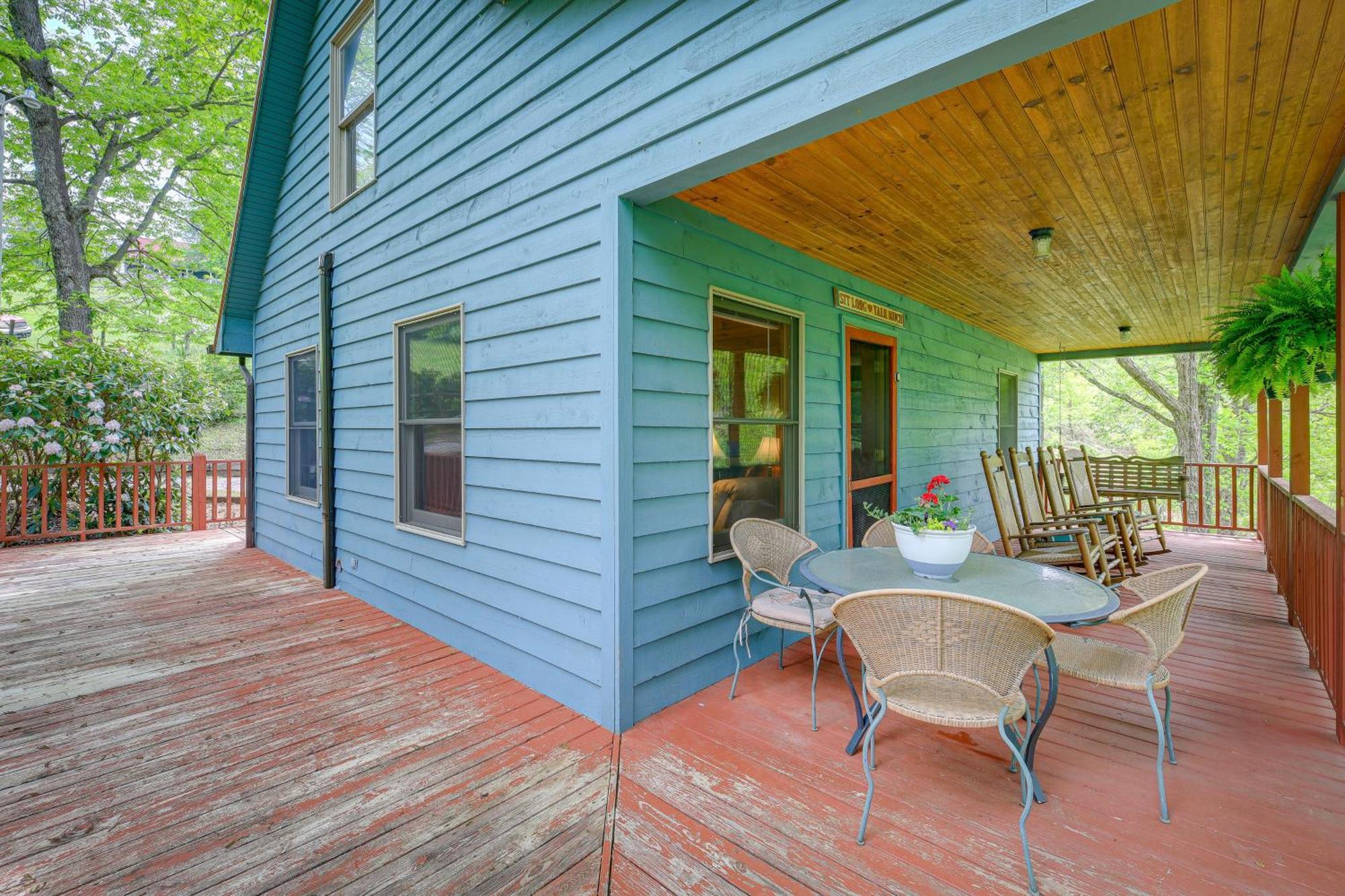 Quaint Blue Ridge Cabin Rental With On-Site Stream! Sparta 外观 照片