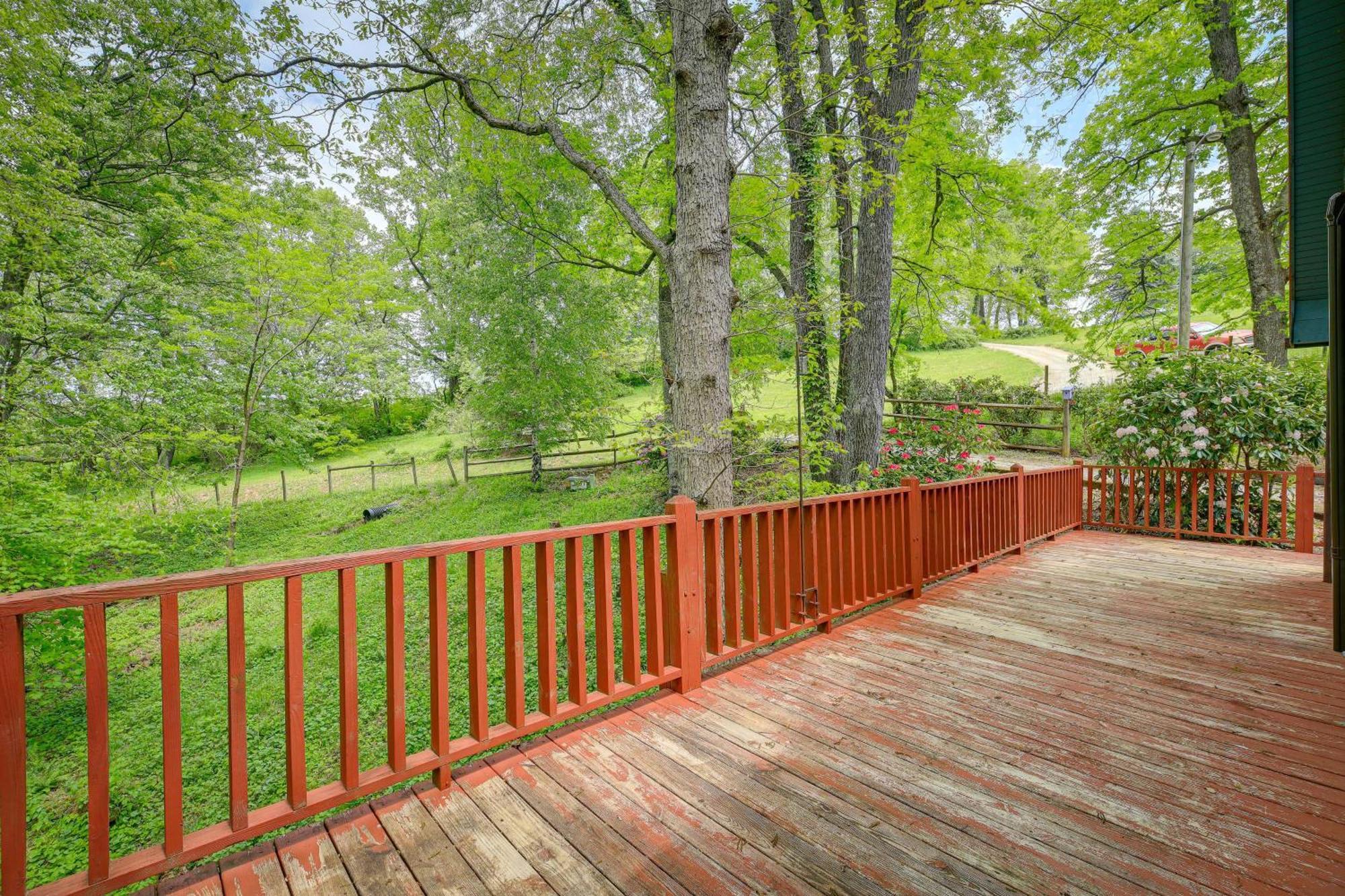 Quaint Blue Ridge Cabin Rental With On-Site Stream! Sparta 外观 照片