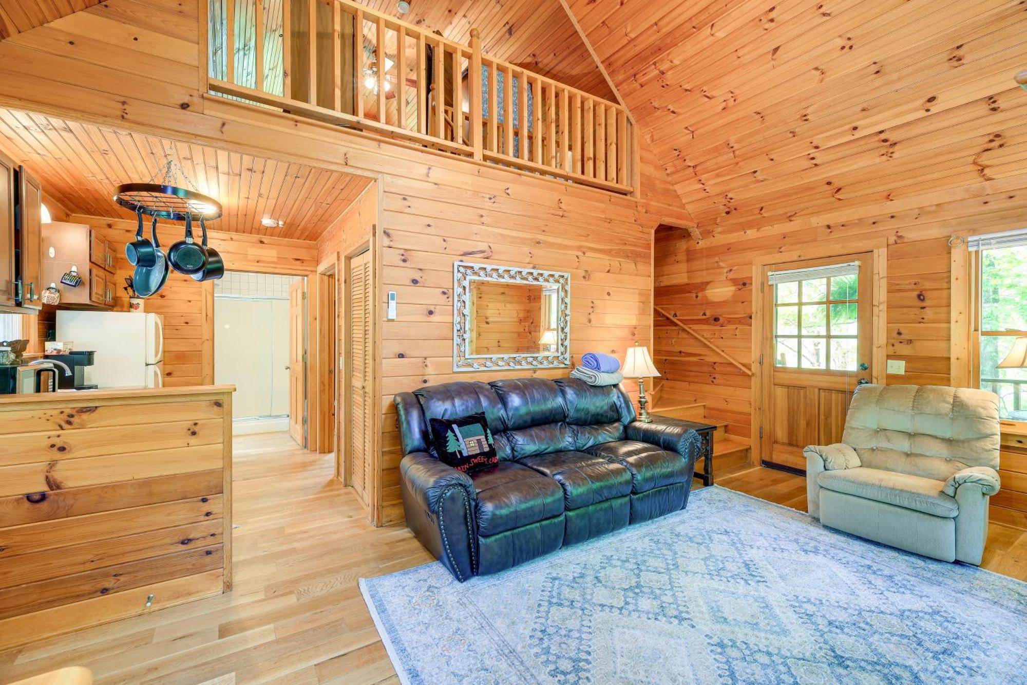 Quaint Blue Ridge Cabin Rental With On-Site Stream! Sparta 外观 照片